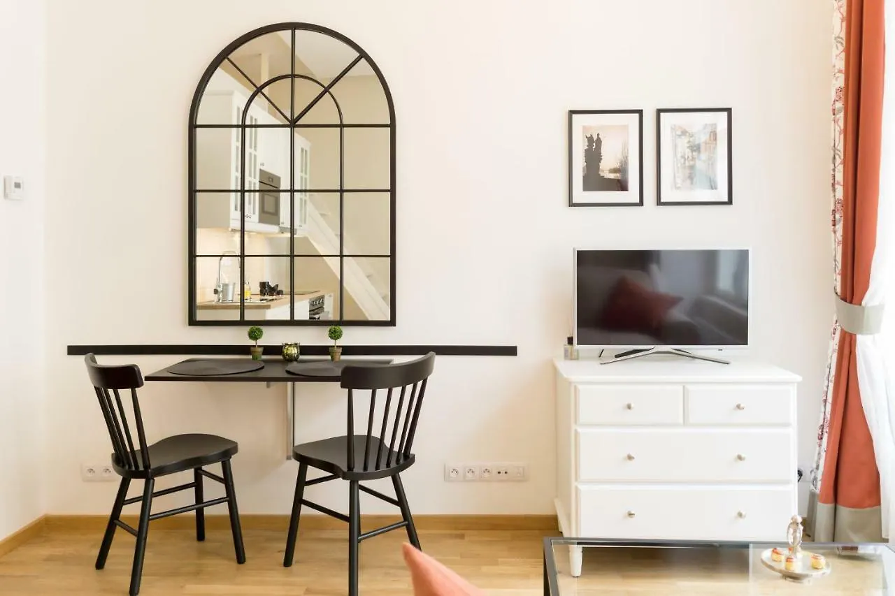 Ilen Apartments Praga