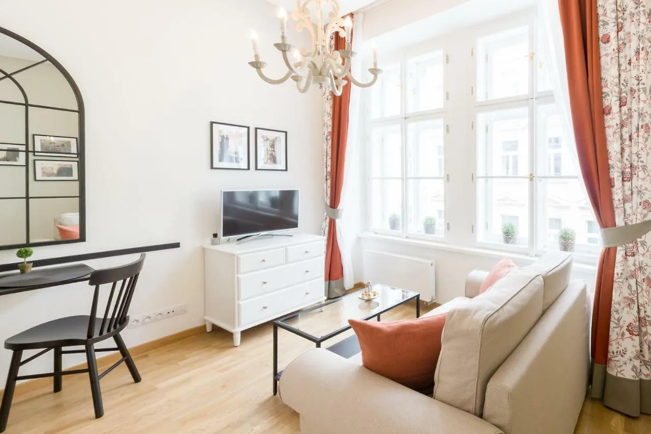 Ilen Apartments Praga 0*,