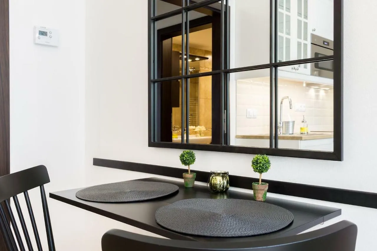 Ilen Apartments Prag 0*,