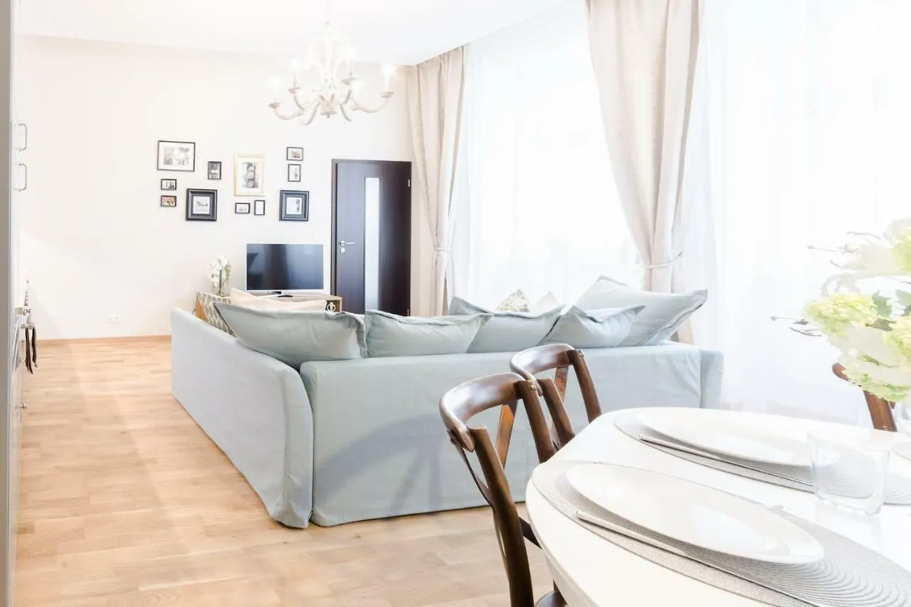 Ilen Apartments Prague
