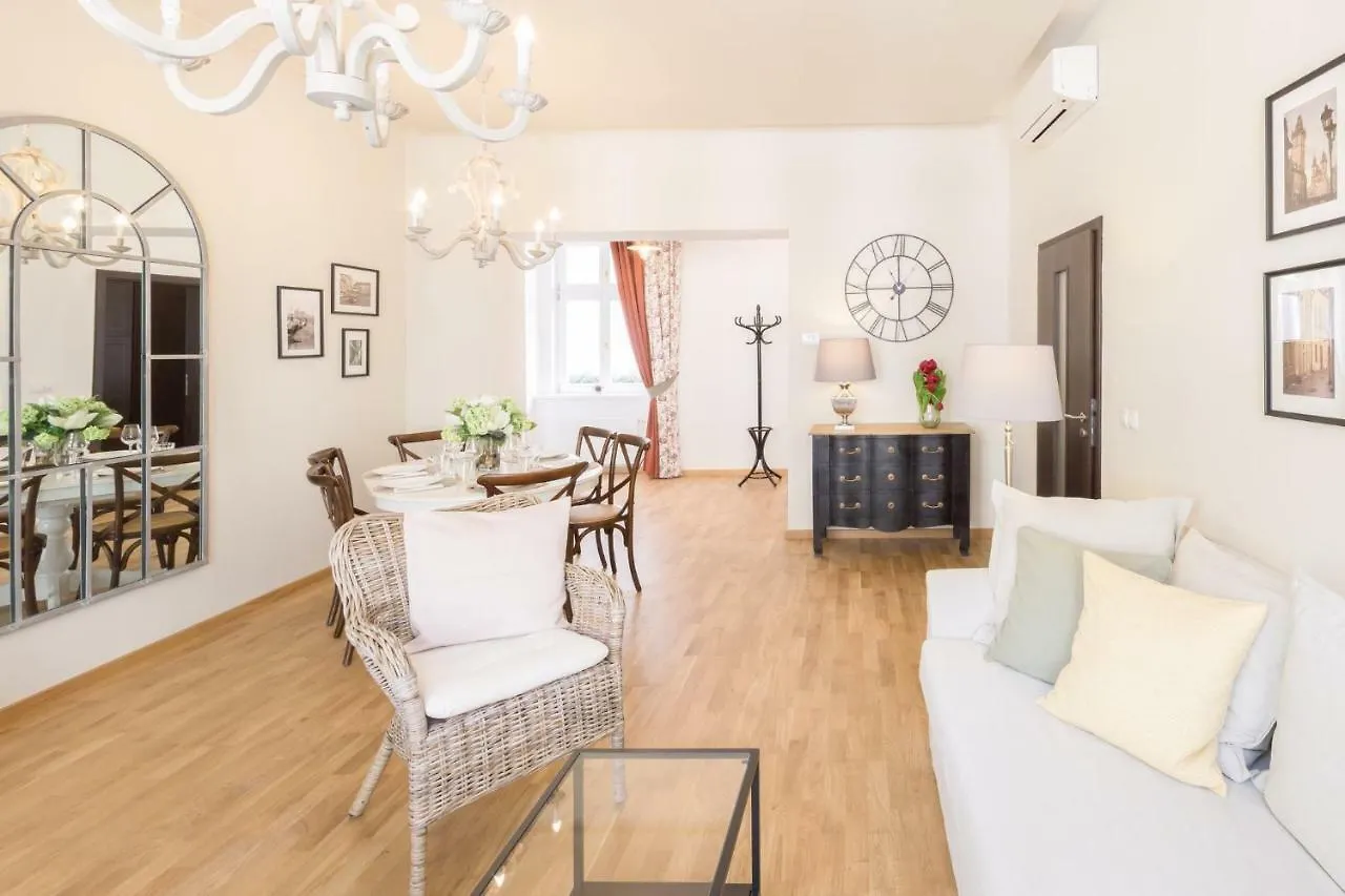 Ilen Apartments Prague